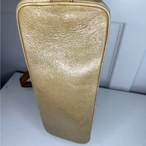 CELINE Vintage Patent Tote Bag Leather - Picture 8 of 9